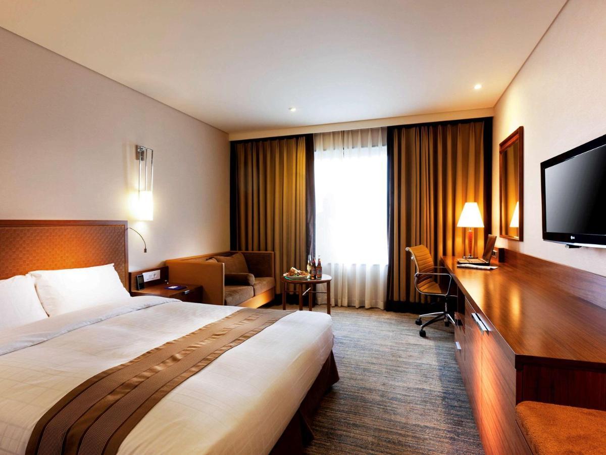 Novotel Ambassador Doksan Сеул Екстериор снимка
