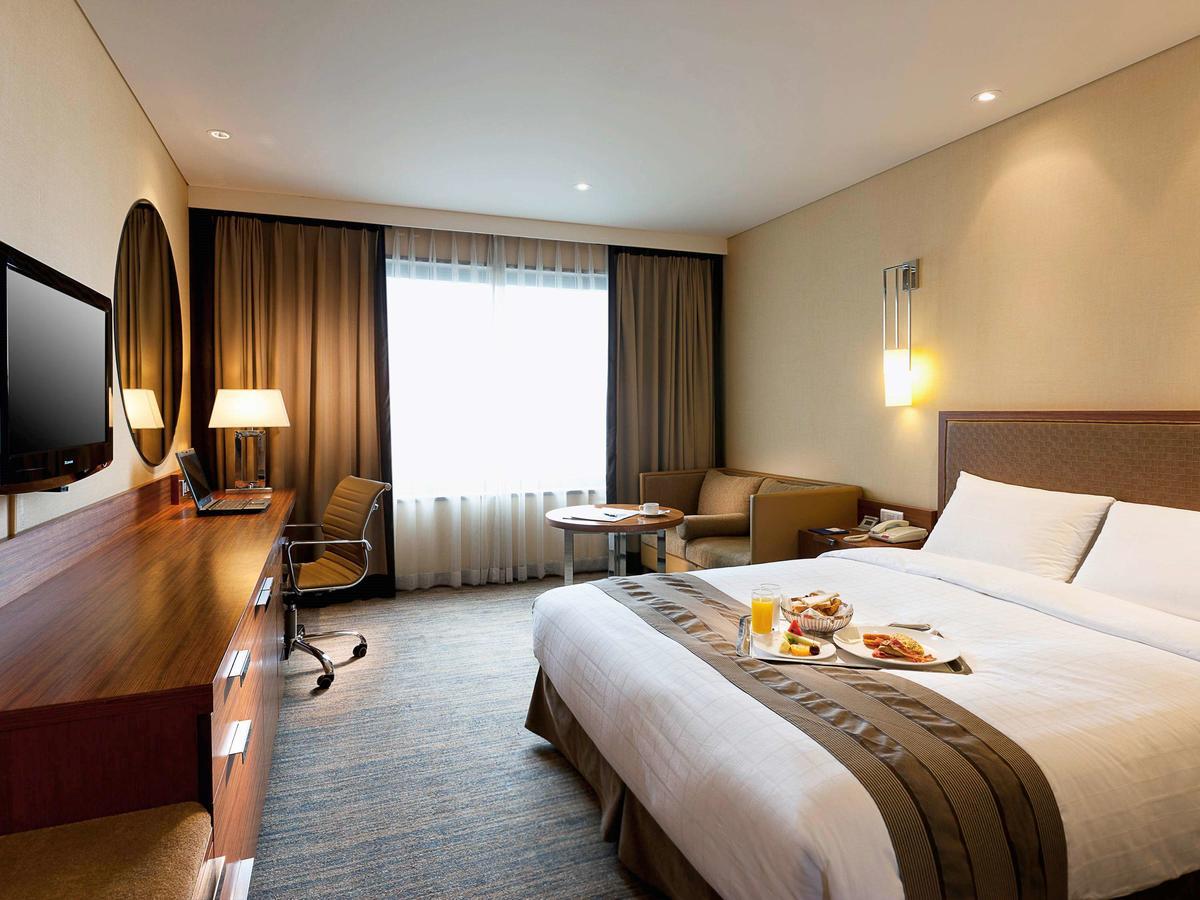 Novotel Ambassador Doksan Сеул Екстериор снимка